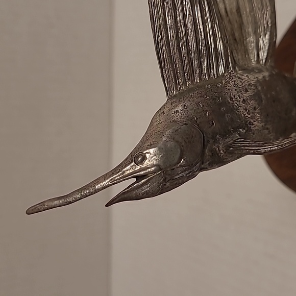 Vintage Signed Sailfish Figurine on Wood Base - Picture 8 of 16